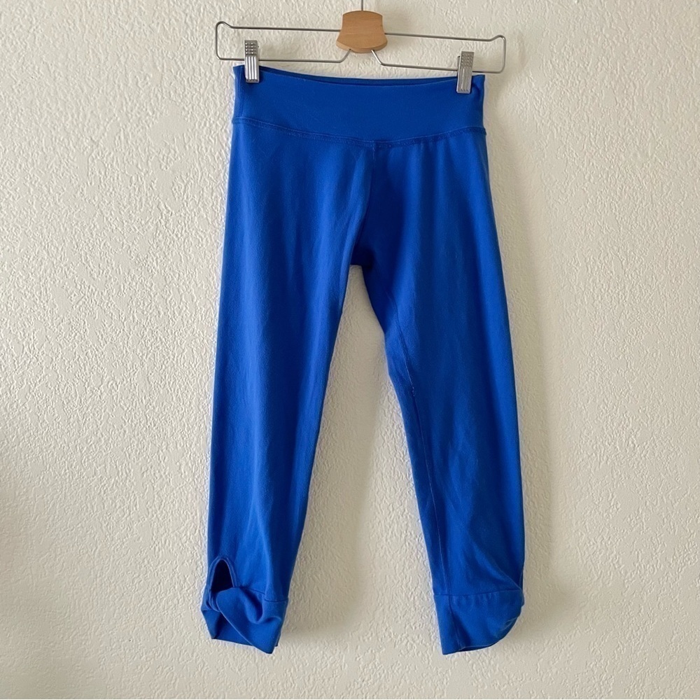 Beyond Yoga twist and shout workout capri leggings